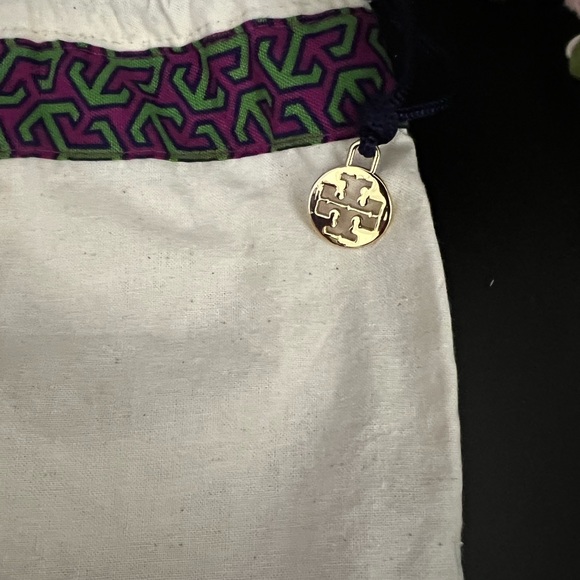 Tory Burch Dustbag - Picture 2 of 3